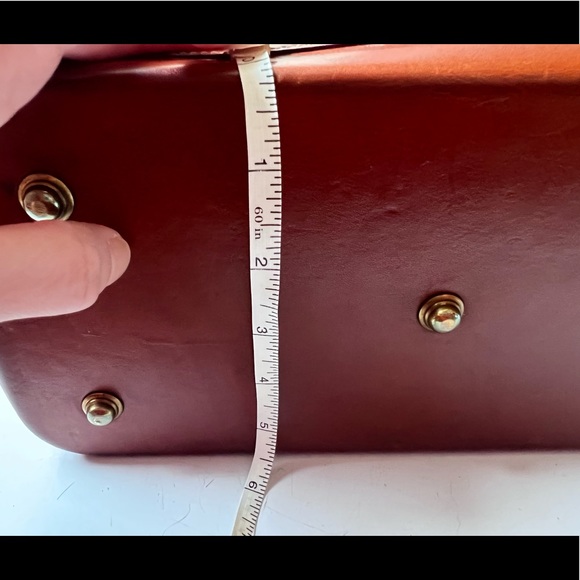 Authentic large 12 x 10 Dooney & Bourke pebble grain leather satchel ~Vintage! - Picture 16 of 16